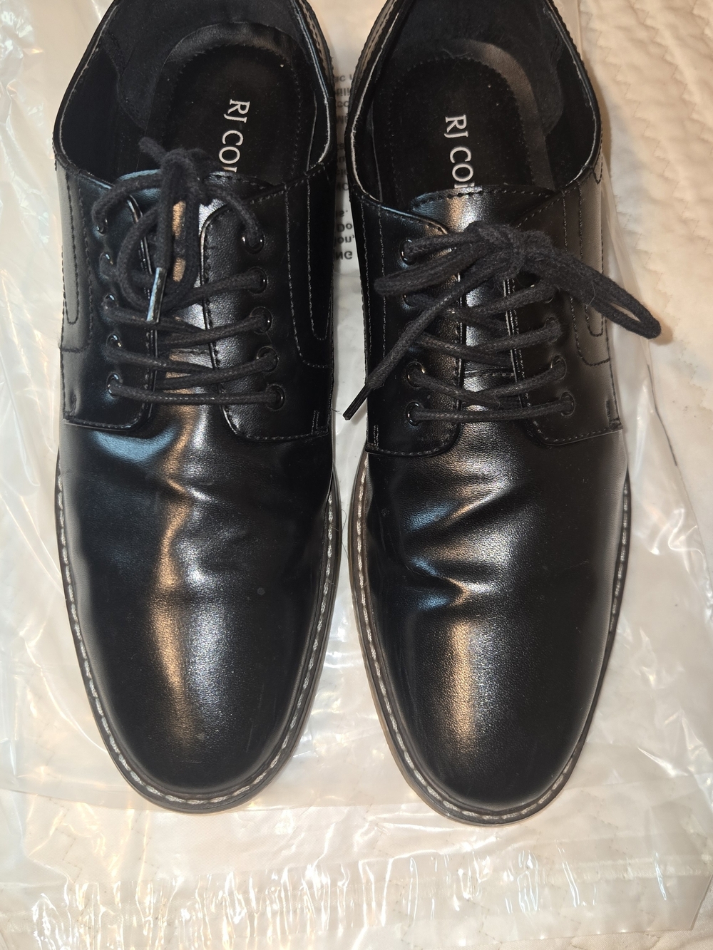 RJ Collection Men's Black Leather Derby Shoes